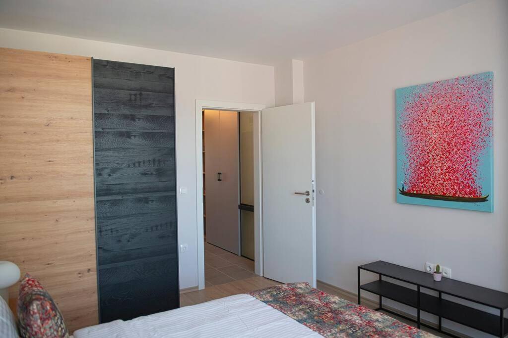 Tokiyo: A Lovely City Center 2 Bedrooms Apartment With Private Parking โซเฟีย ภายนอก รูปภาพ