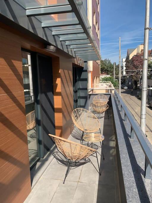 Tokiyo: A Lovely City Center 2 Bedrooms Apartment With Private Parking โซเฟีย ภายนอก รูปภาพ