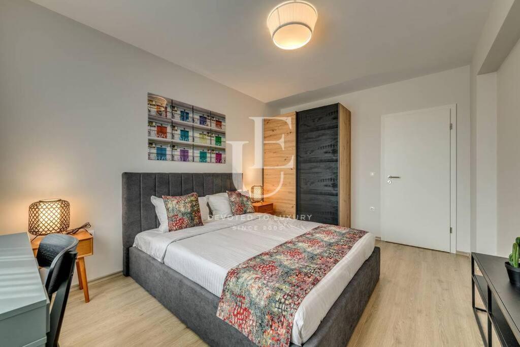 Tokiyo: A Lovely City Center 2 Bedrooms Apartment With Private Parking โซเฟีย ภายนอก รูปภาพ
